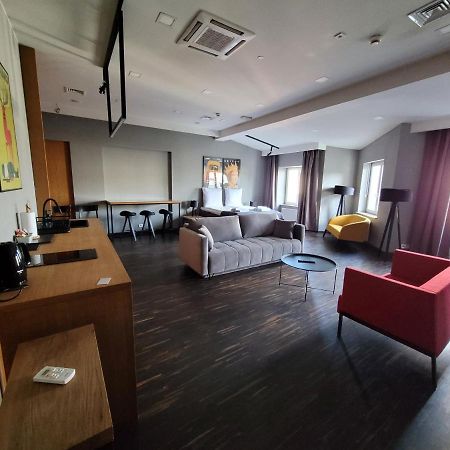 Dada Premium Aparthotel Krasków Eksteriør bilde