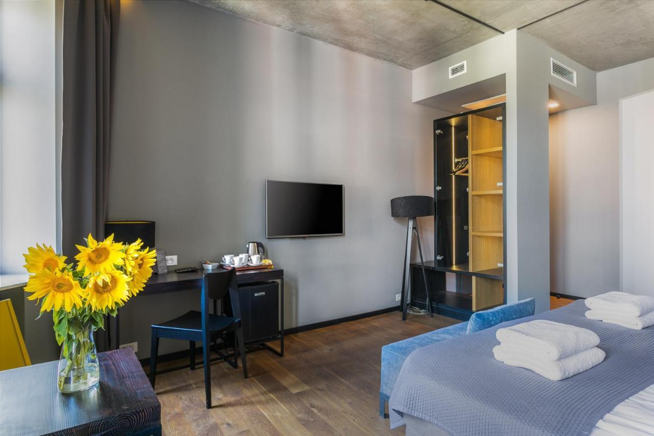 Dada Premium Aparthotel Krasków Eksteriør bilde