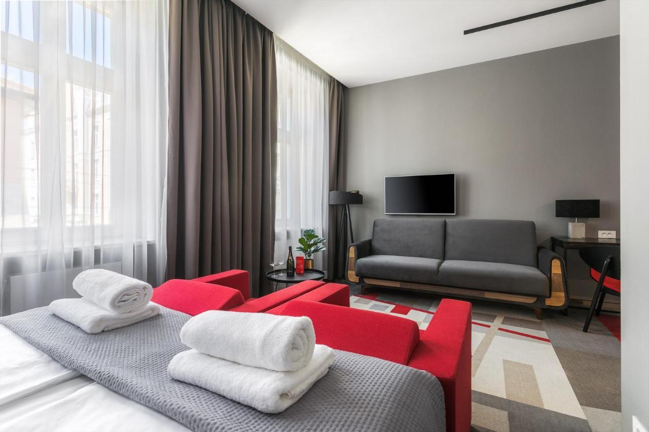 Dada Premium Aparthotel Krasków Eksteriør bilde