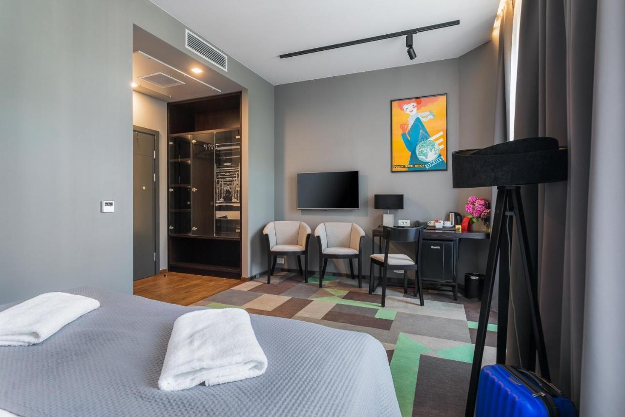 Dada Premium Aparthotel Krasków Eksteriør bilde